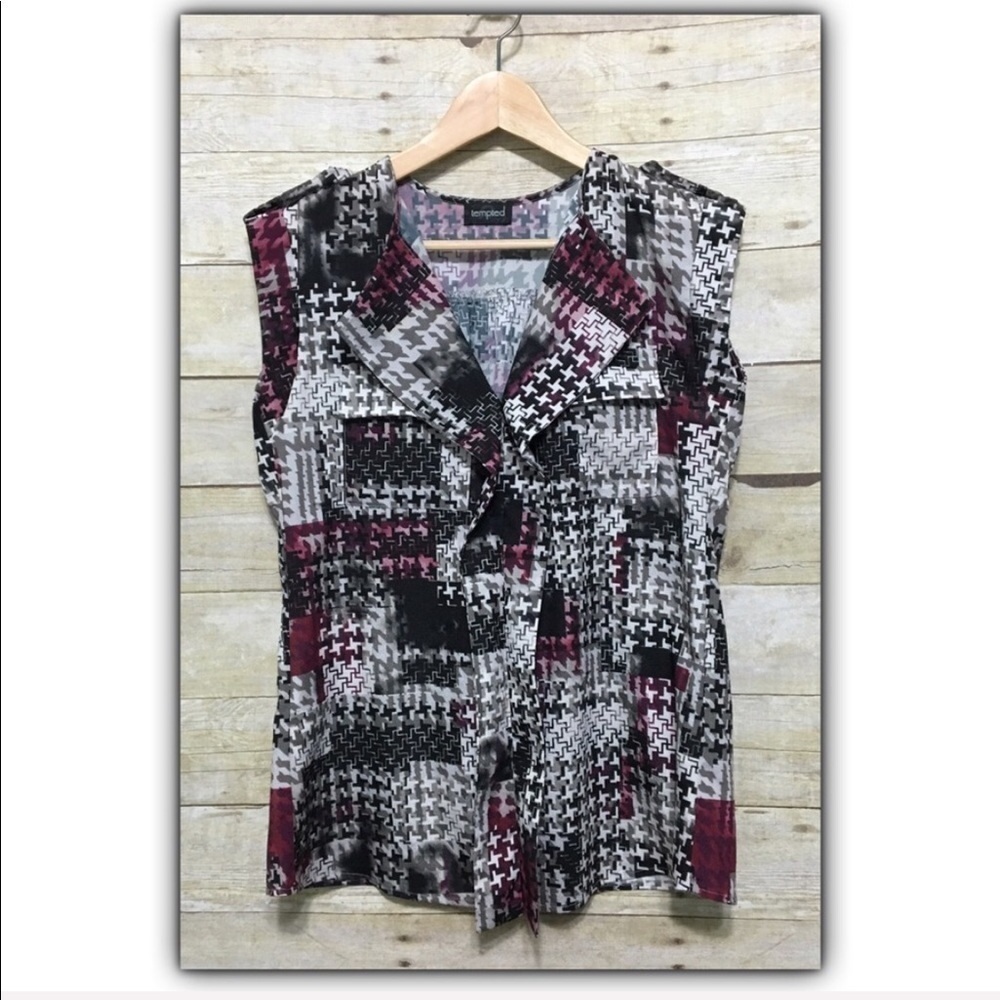 Vintage Tempted sleeveless printed v-neck blouse approximate size medium